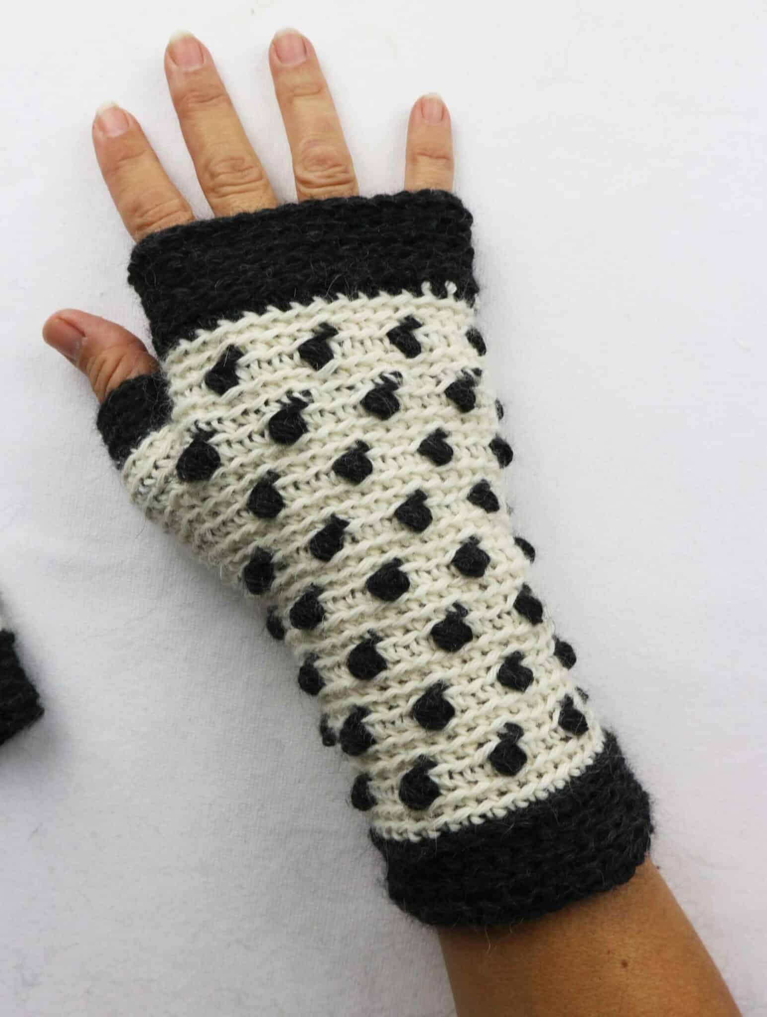 Patrón Crochet Mitones sin dedo Straciatella // Crochet Pattern Straciatella Fingerless Mittens de Crochet y