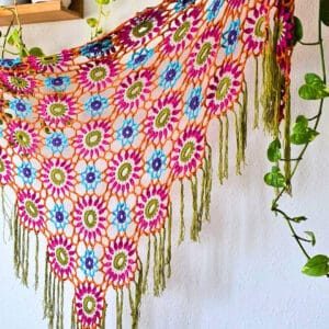 Patrón Chal Corazón Delator diseño en ganchillo - Mistery CAL 2025 // TellTale Heart Shawl Crochet Design