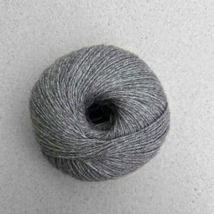 🌿 Puno de Pascuali – algodón orgánico y alpaca peruana (hilado fingering suave y ligero) - Eucalipto 32