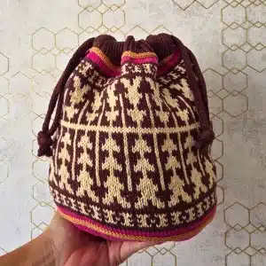 Bolso de Proyecto Rutas Ancestrales | Patrón Punto Stranded Knitting por Cecilia Losada – CeciLo Designs