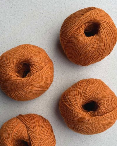 CURCUMA-65-PUNO-Algodon-y-lana-de-alpaca-para-tejer-crochet-Pascuali-hilados-naturales-ecologicos-cecilia-losada-club-de-tejido