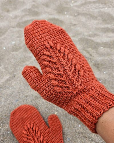 Mitones-Almost-a-Love-Story-by-Cecilia-Losada-22