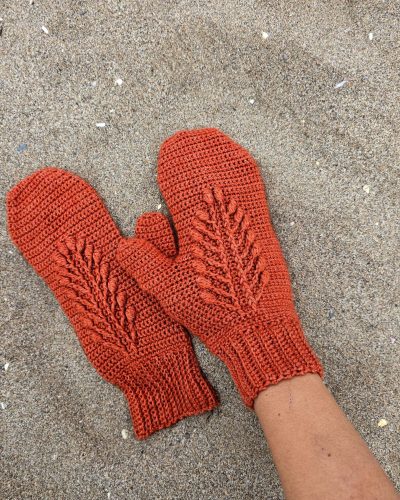 Mitones-Almost-a-Love-Story-by-Cecilia-Losada-crochet-11