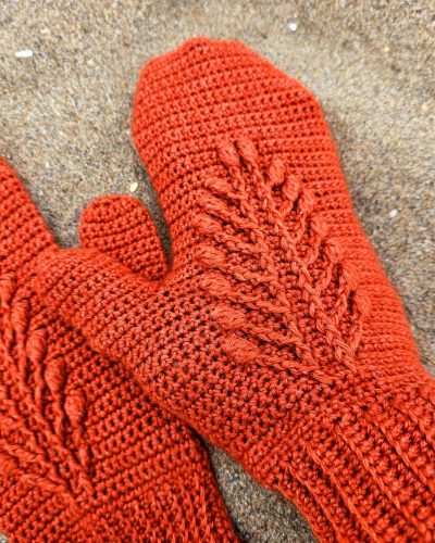 Mitones-Almost-a-Love-Story-by-Cecilia-Losada-crochet-12