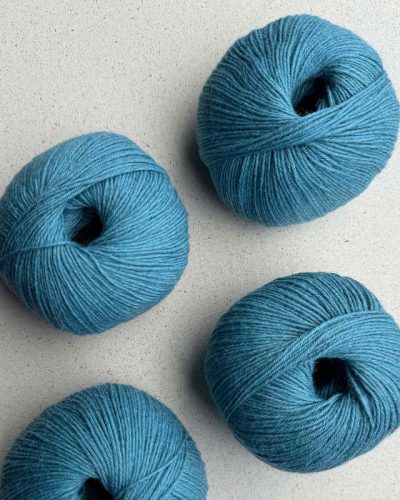 OCEANO-59-PUNO-Algodon-y-lana-de-alpaca-para-tejer-crochet-Pascuali-hilados-naturales-ecologicos-cecilia-losada-club-de-tejido
